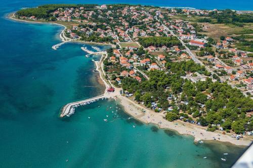 Villa Flora Maris Apartments