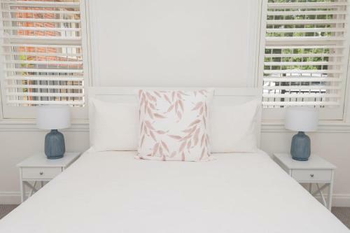 Benview Cottage, 3 Large Living Areas, Sleeps 8, Cbd