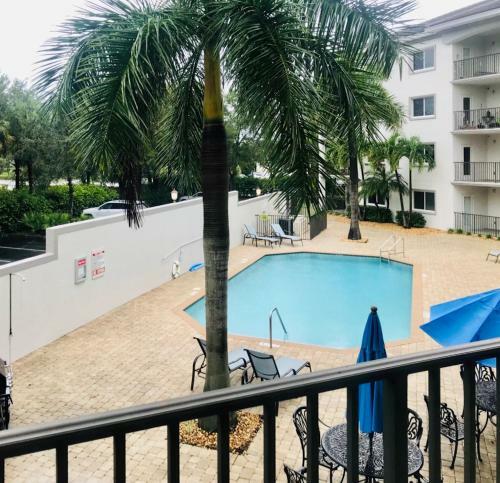 Sunny And Relaxing 2br Apartment With Parking!