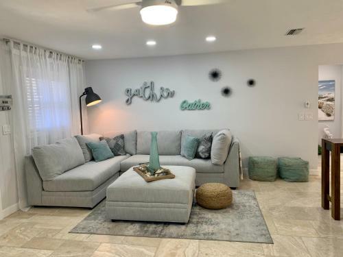 Villa Modern Coastal Home Near Siesta Key And Downtown
