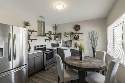 Modern Coed Dorm 10 Mins From Jim Thorpe