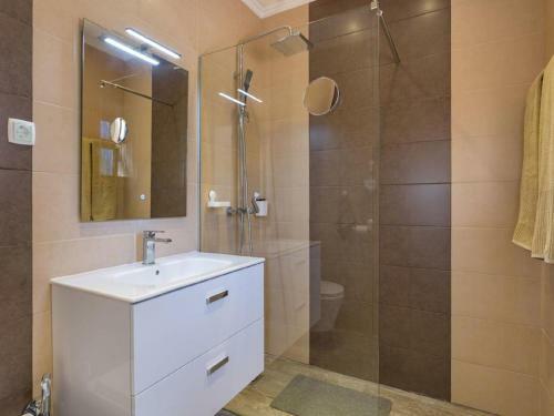 Carvoeiro Peaceful Villa With Pool