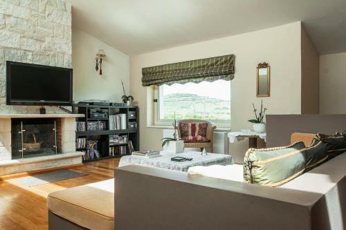 Villa Orange Tree Garden Vacation Home