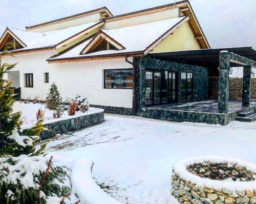 Hostal Casa De Sub Piatra