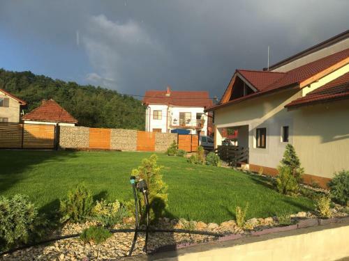 Hostal Casa De Sub Piatra