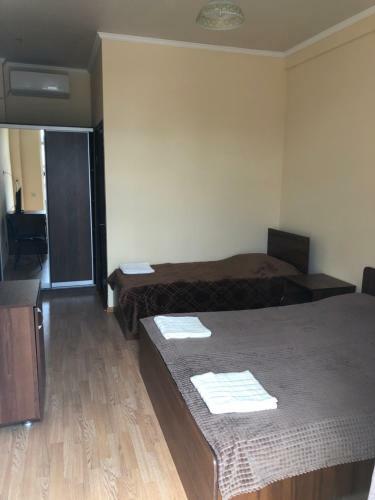 Hostal Guest House Mandarin On Titova 85