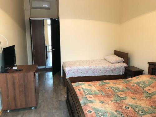 Hostal Guest House Mandarin On Titova 85