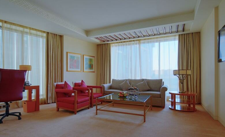 The H Hotel