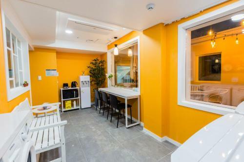 Hostal Mj Stay 2nd