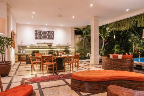 *opening Promo* Luxury 5+1 Bdr Villa 100m To Beach