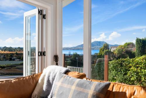Bonnie Doon - Acacia Bay Holiday Home
