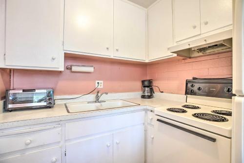 Apartamento Midtown Studio With Shared Yard Near Shopping!