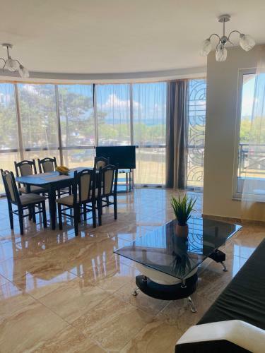 Apartamento Golden Sea View New