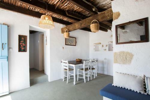 Vatha Traditional Cottage With A View