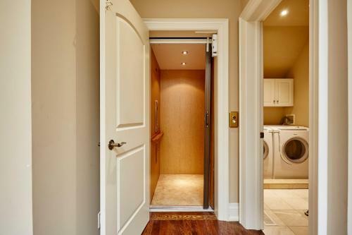 Elegant Apartment With Sauna