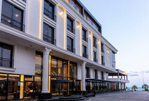 B&c Hotel