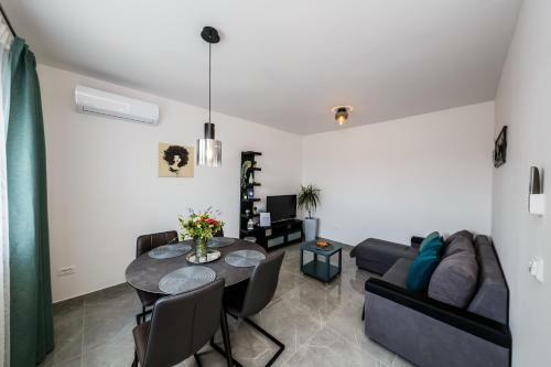 Apartmani Ujakovic