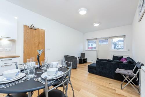 Conen Chequers Apartment