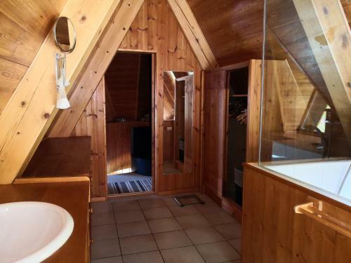 Le Chalet Pointu De Capucine