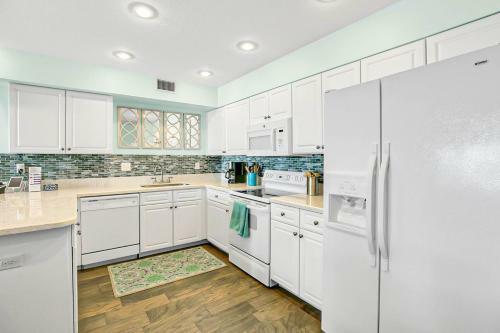 Beachside Villas 102a