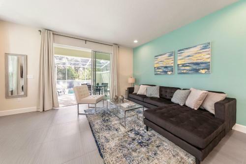 Villa Stunning 3 Bedroom Townhome