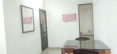Anand Tourist Home
