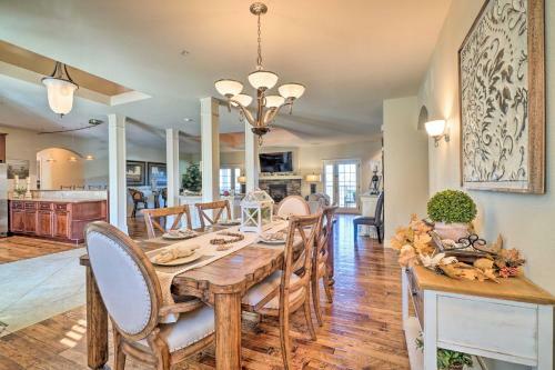 Stunning Branson Villa With On-site Golf Access