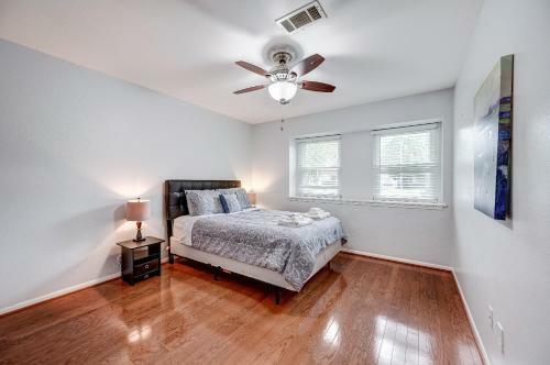 Adorable Home In Energy Corridor, Houston