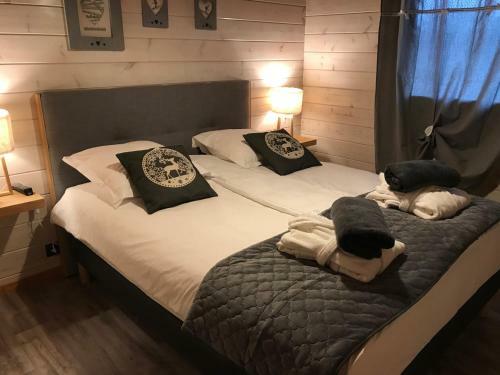 Chalet Avec Spa Et Piscine, D�co Soign�e Esprit Cocooning