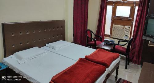 Lodge Hotel Avadh Balrampur