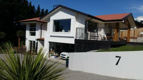 Hostal Kleynz Accommodation