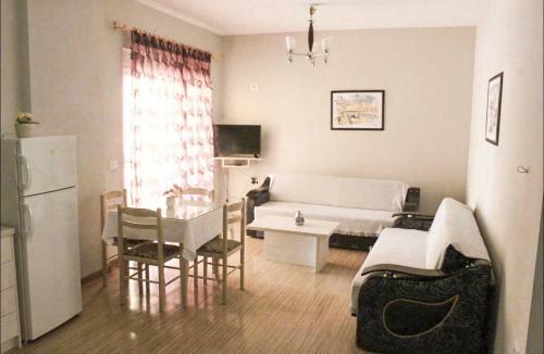 "like Home" Apartments