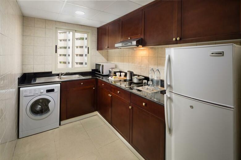 Savoy Crest Hotel Apartment