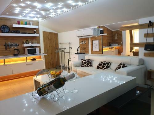 Sky Apartments Special