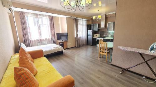 Orange Apartment With Panoramic View