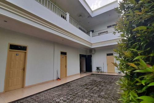 Hotel Akbar Syariah Banyumas Redpartner