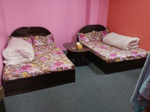 Hostal Shanti Batika Hotel (Guest House)and Restaurant