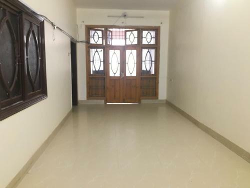 Hostal Embassy Guest House