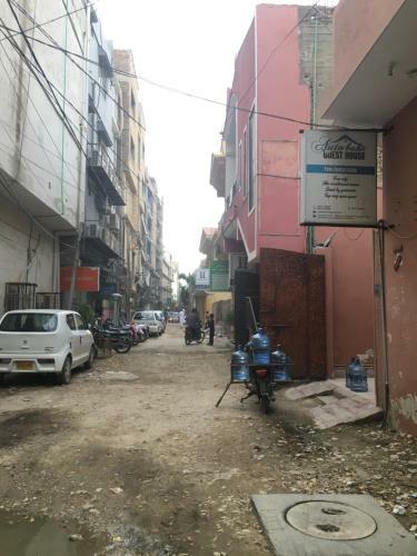 Hostal Embassy Guest House