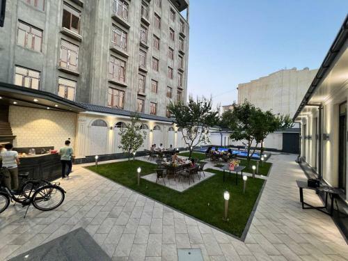 Turon Lux Hotel