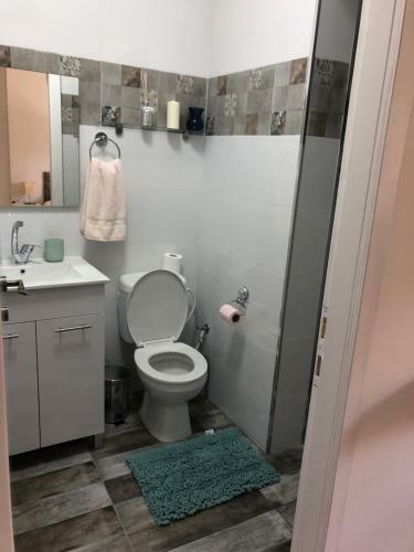 Studio Apartment In Bat-yam