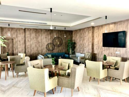 Waves Hotel