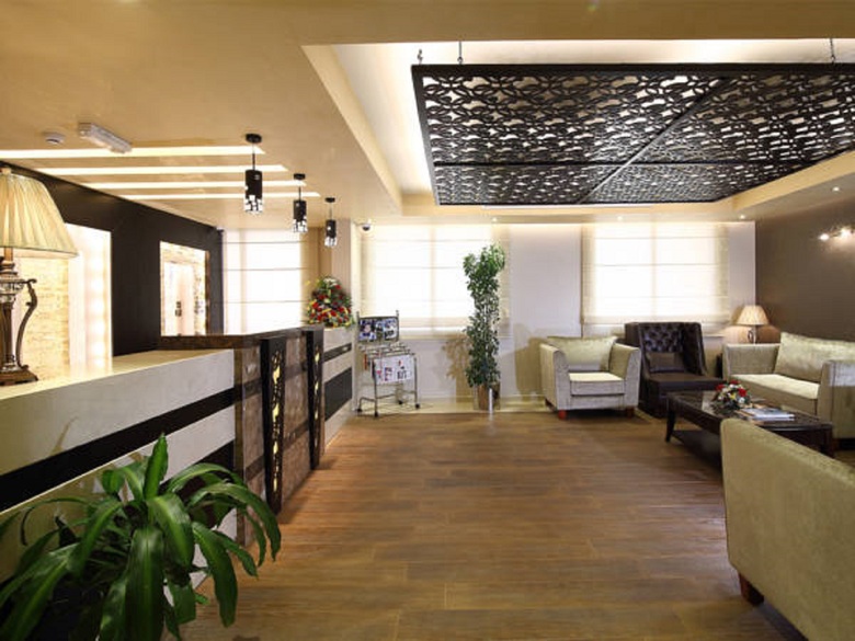 Flora Al Souq Hotel