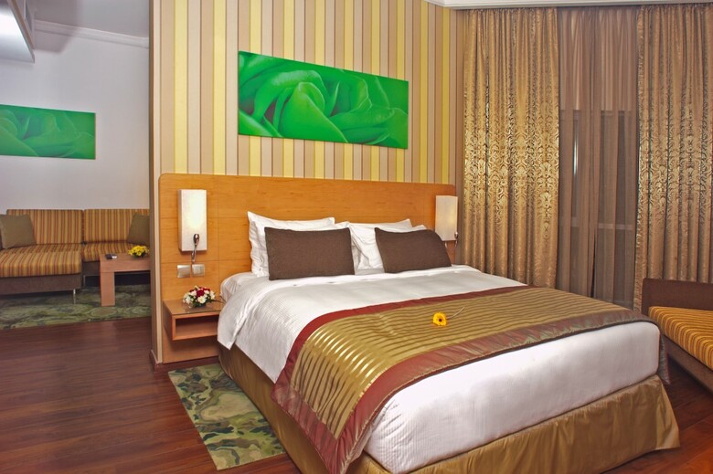 Al Khoory Executive Hotel, Al Wasl