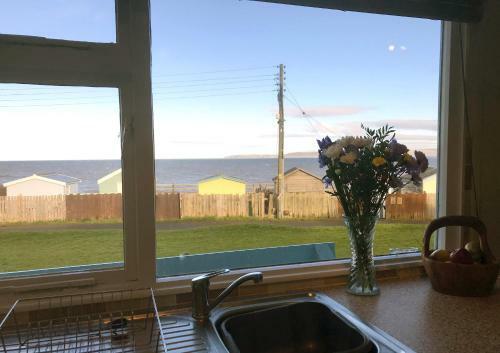 Lundy Sea View Villa - Mobility Friendly