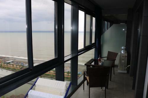Apartment At 24th Floor
