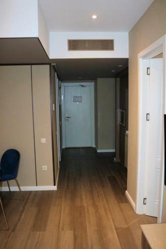 Apartment At 24th Floor
