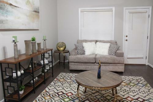 Bed & Breakfast Modern Condo