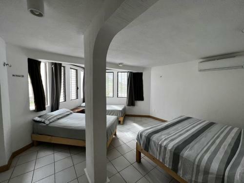 White Palm Suites