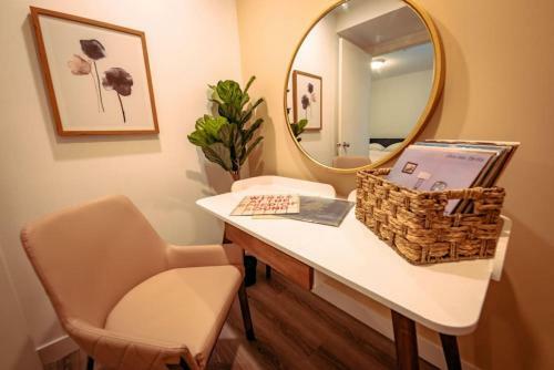 The Spruce Western Boho Dt 2 Bed And Makeup Room